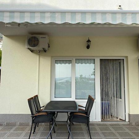 Apartmani Znaor Baška Voda Dış mekan fotoğraf