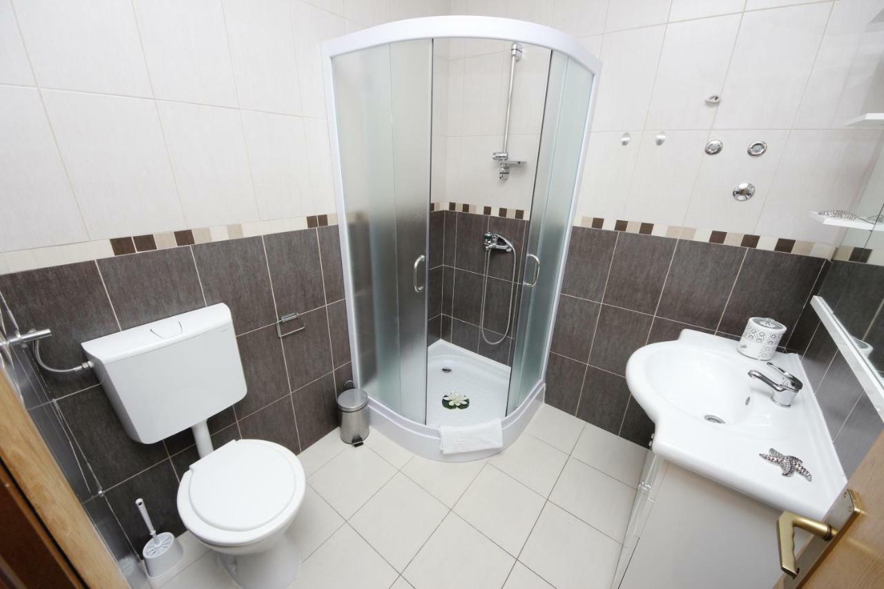 Apartmani Znaor Baška Voda Dış mekan fotoğraf