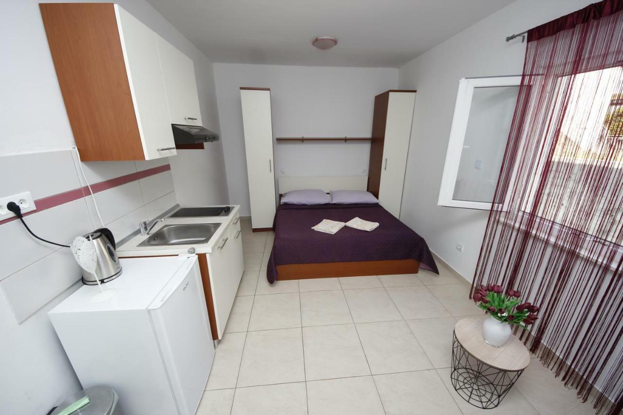 Apartmani Znaor Baška Voda Dış mekan fotoğraf