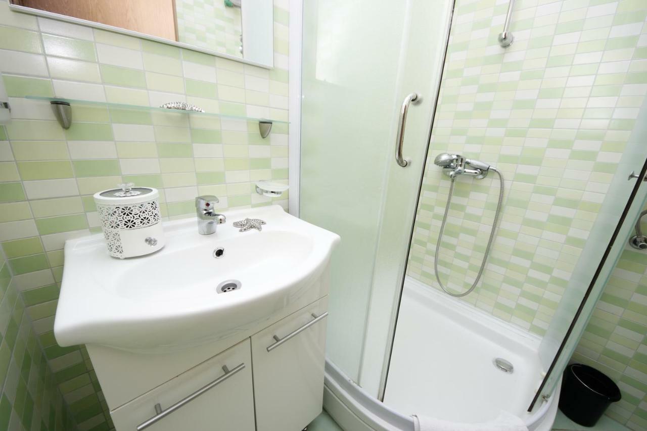 Apartmani Znaor Baška Voda Dış mekan fotoğraf