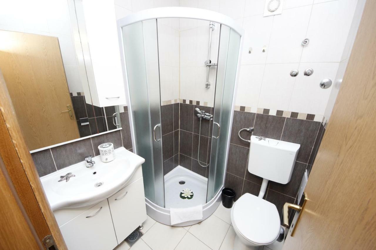 Apartmani Znaor Baška Voda Dış mekan fotoğraf