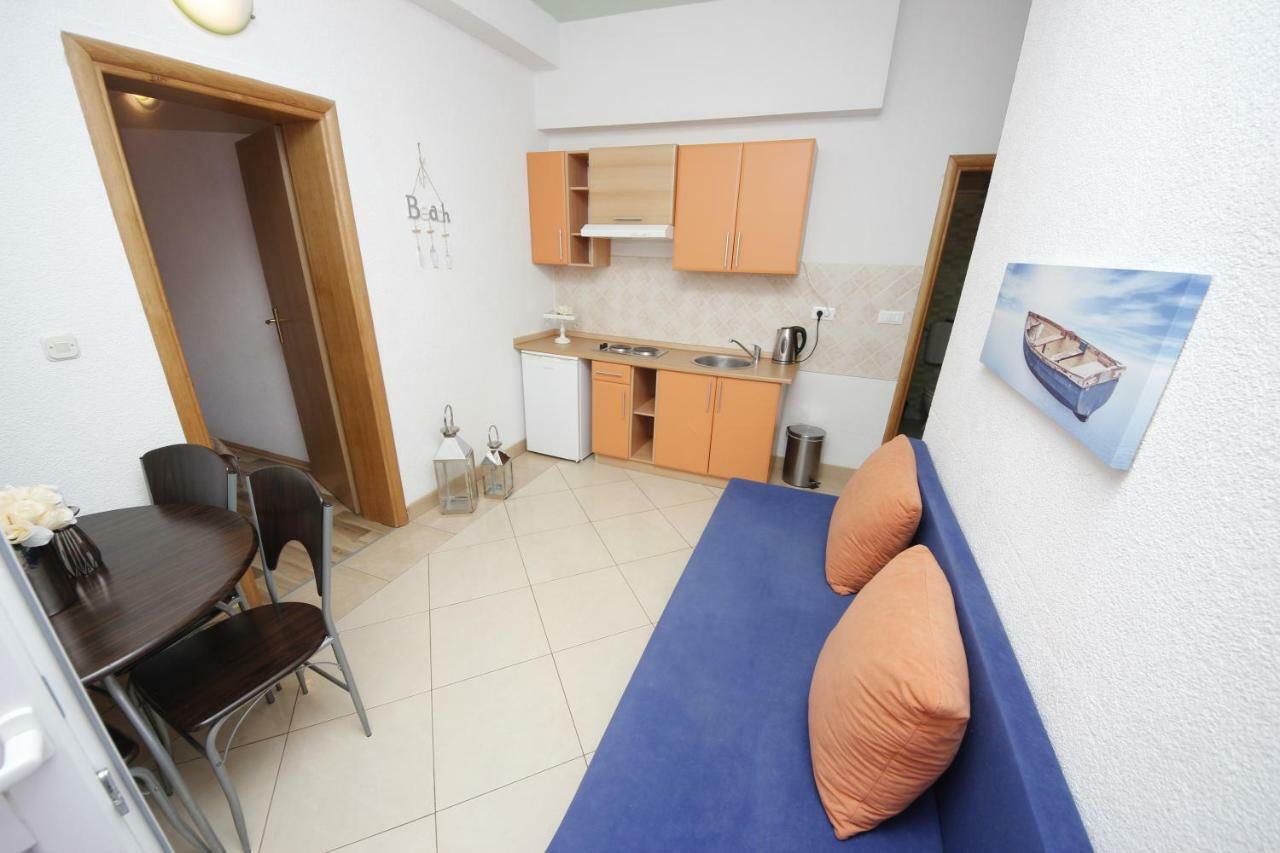 Apartmani Znaor Baška Voda Dış mekan fotoğraf